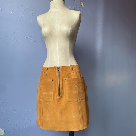 Genuine COACH butterscotch suede mini skirt w/ pockets SIZE 6 - Picture 1 of 8